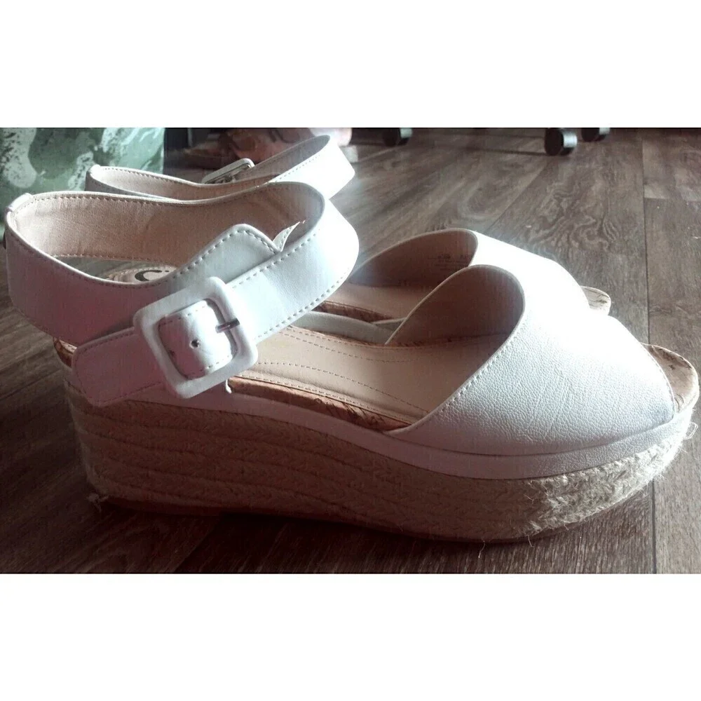 Circus By Sam Edelman Women's  Warren Platform Sandal White/Natural 9.5 EUR 39.5